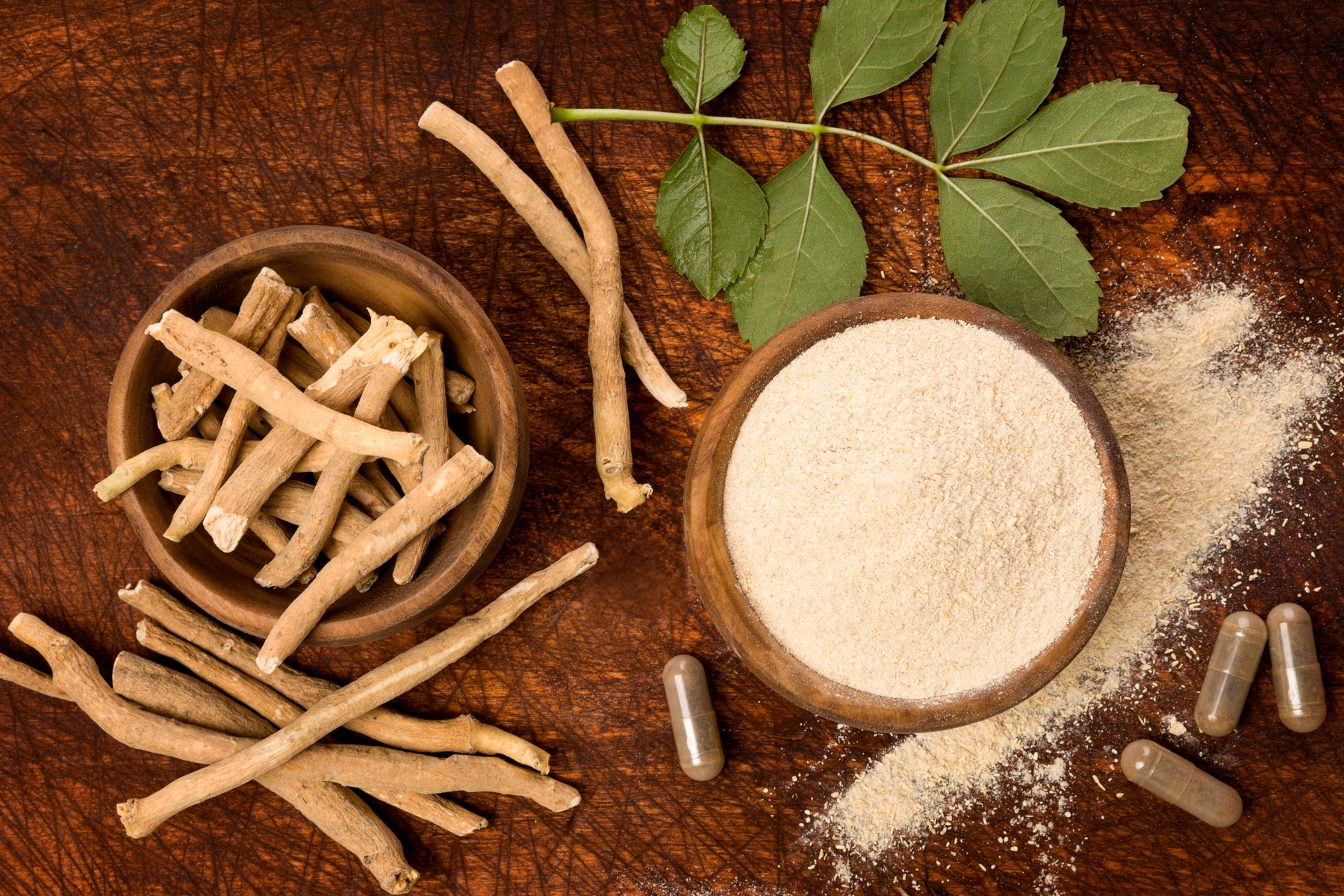 Ashwagandha superfood powder and root